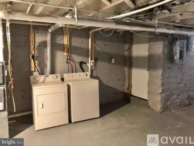 Main picture of 4251 Nicholas Ave
