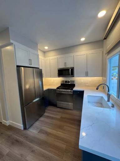 Main picture of 28231 Paseo El Siena