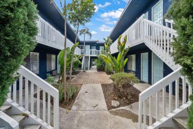 Main picture of 4825 70th St