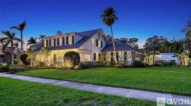 Main picture of 7715 Westmoreland Dr