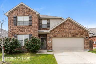 Main picture of 528 Bird Creek Dr