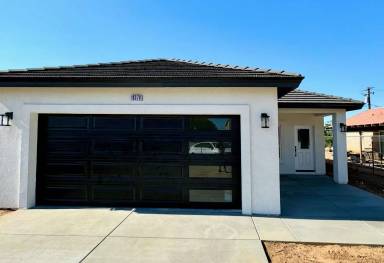 Main picture of 16362 Yucca St