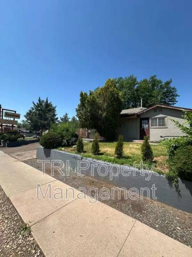 Main picture of 2131 8th Ave