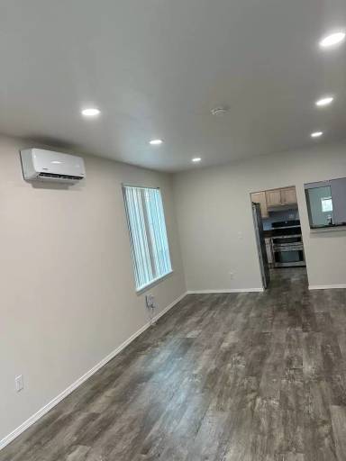 Main picture of 422 Karr Ave