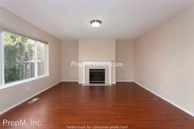 Main picture of 1261 NE Kinney St