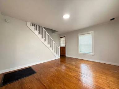 Main picture of 6 2nd St