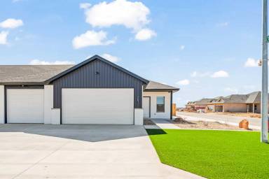 Main picture of 7051 40th St