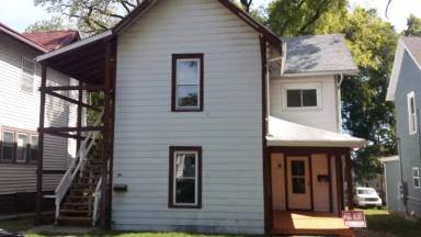 Main picture of 404 N Salisbury St