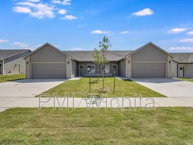 Main picture of 5242 N Cypress St