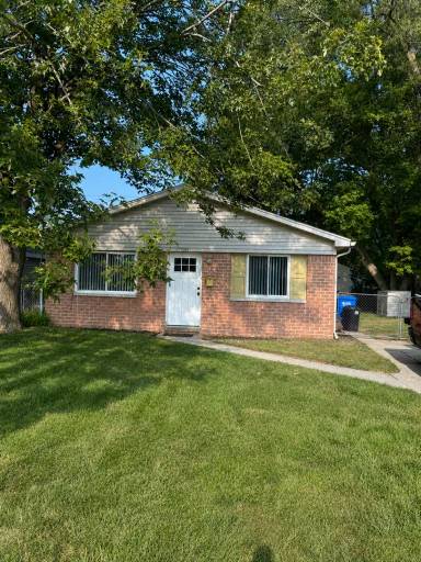 Main picture of 27085 Lorenz St