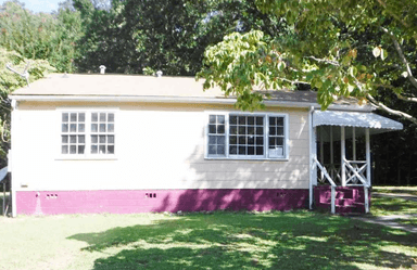 Main picture of 2136 Thomas Ave