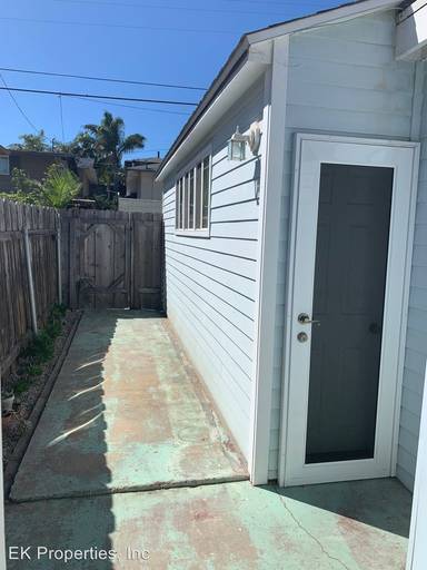 Main picture of 324 La Mesa Ave