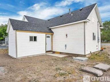 Main picture of 505 E Clark St