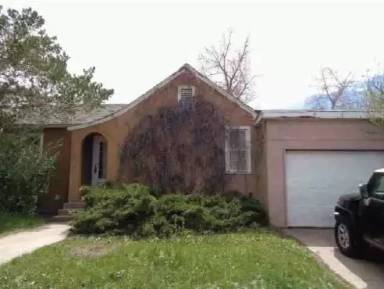 Main picture of 810 E Lewis St