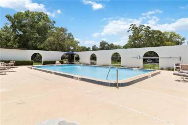 Main picture of 3532 Bay Ct