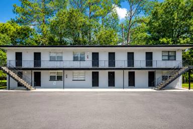 Main picture of 1085 Saint Clair St