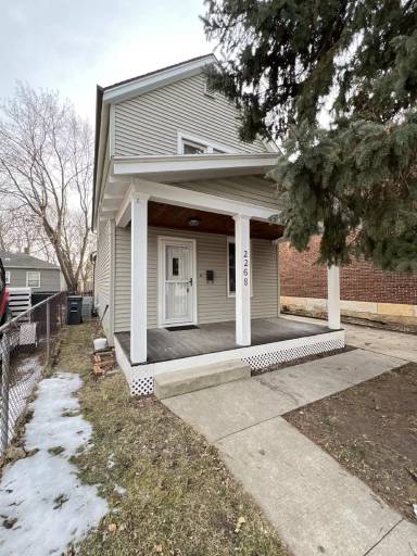 Main picture of 2268 White St