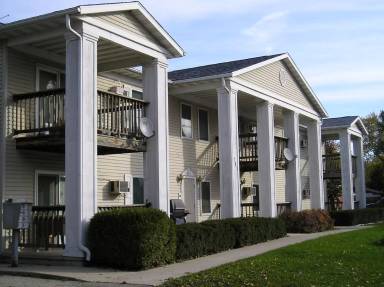 Main picture of 721 W Racine St