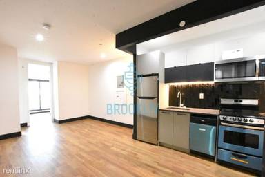 Main picture of 562 Park Pl