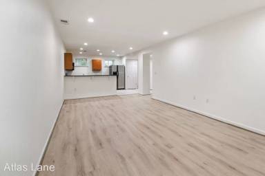 Main picture of 4417 Georgia Ave NW