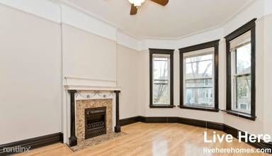 Main picture of 2421 N Clybourn Ave