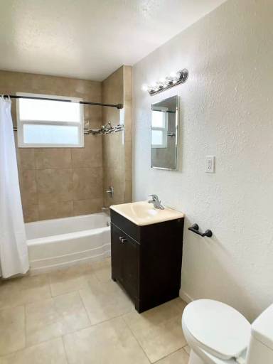 Main picture of 728 Innes Ave