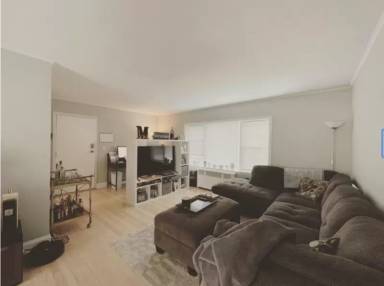 Main picture of 2600 Bennett Ave