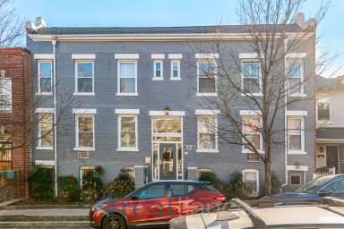 Main picture of 1020 Fairmont St NW