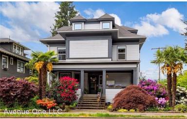 Main picture of 1733 15th Ave