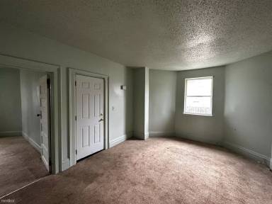 Main picture of 617 N Bond St