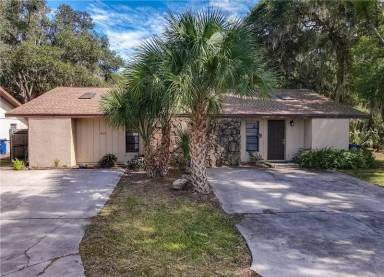 Main picture of 215 Beach Ln
