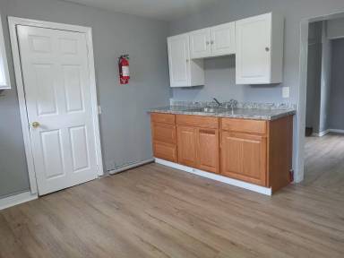 Main picture of 718 E Grape St