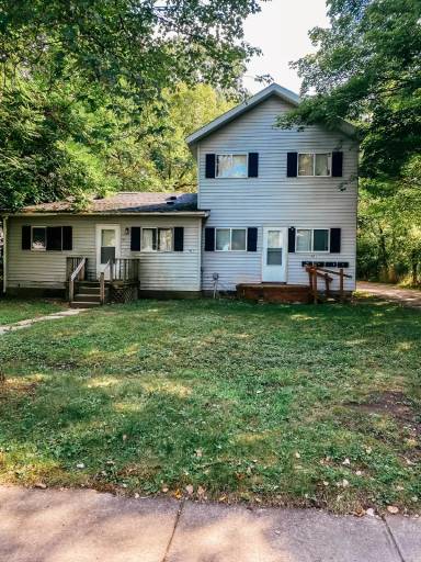 Main picture of 421 Pine St