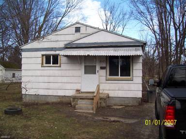 Main picture of 2621 Churchill Ave