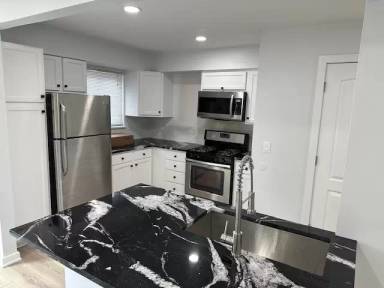 Main picture of 6144 Stornoway Dr S