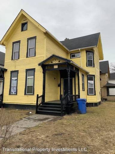 Main picture of 1519 Clark Ave