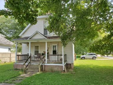 Main picture of 107 McClure St