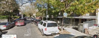Main picture of 19 Hillel Pl