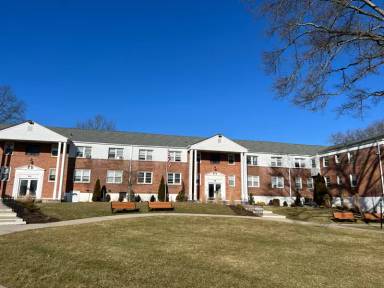 Main picture of 12 South Rd
