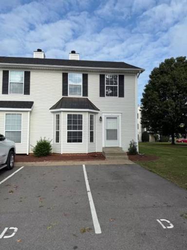 Main picture of 1305 Sun Way