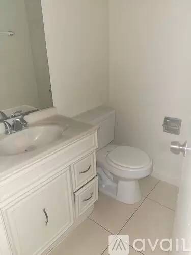 Main picture of 13111 Cypress St