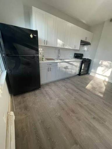 Main picture of 47 Chelsea Ave