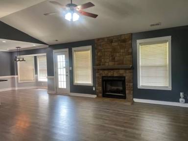 Main picture of 436 Chester Lake Pl