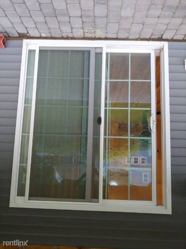 Main picture of 74 Kaechele Pl