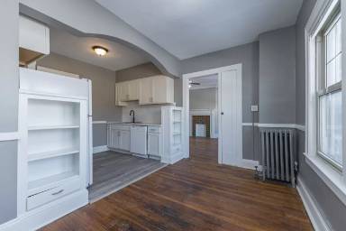 Main picture of 11825 Lake Ave