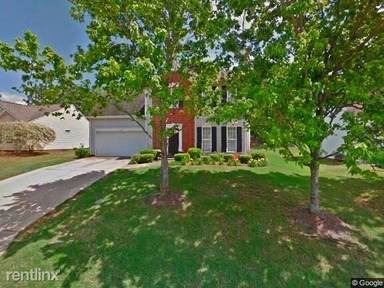 Main picture of 12 Brockmore Dr
