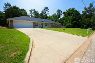 Main picture of 505 W Sunnyside Dr