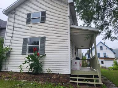 Main picture of 326 Woodview Ave