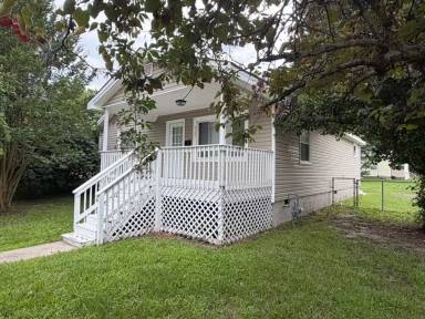 Main picture of 717 Eve St
