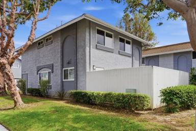 Main picture of 9582 Pettswood Dr